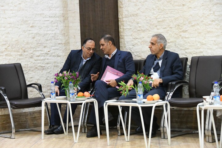 تصاویر |پیش جلسه دومین همایش یک همت مهدوی ویژه احداث مرکز جامع پيشگيري از سرطان