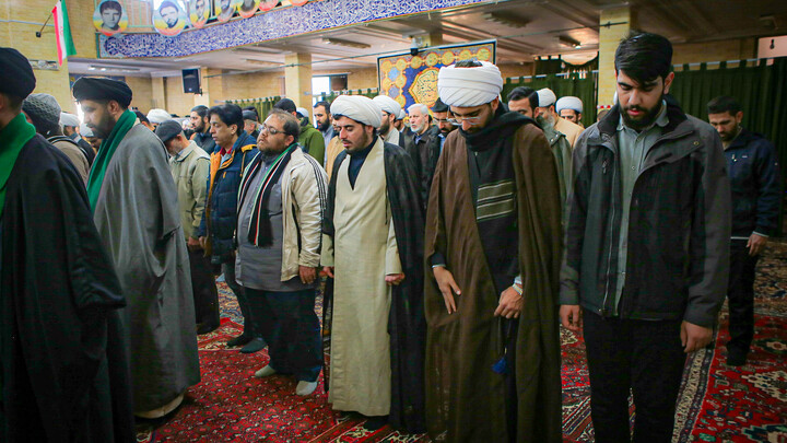 تصاویر/تشییع پیکر عالم ربانی حجت‌الاسلام سید مرتضی فاضل همدانی