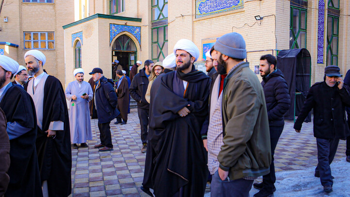 تصاویر/تشییع پیکر عالم ربانی حجت‌الاسلام سید مرتضی فاضل همدانی