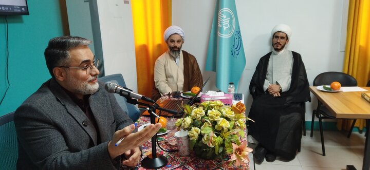 تصاویر/ حضور مدیر حوزه علمیه و مدیر تبلیغات اسلامی تهران در نشست پایانی اجتماع مدیران دارالقرآن های حوزه علمیه استان تهران