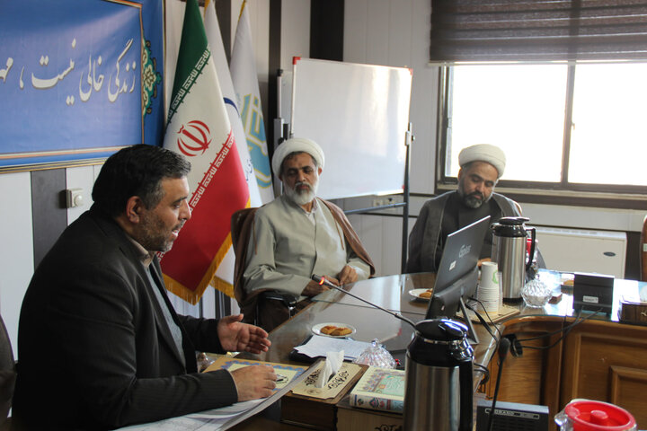 تصاویر / انعقاد تفاهم نامه بین حوزه علمیه استان قزوین واداره کل کمیته امداد حضرت امام خمینی قزوین