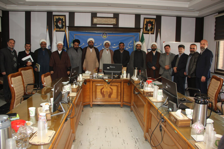 تصاویر / انعقاد تفاهم نامه بین حوزه علمیه استان قزوین واداره کل کمیته امداد حضرت امام خمینی قزوین