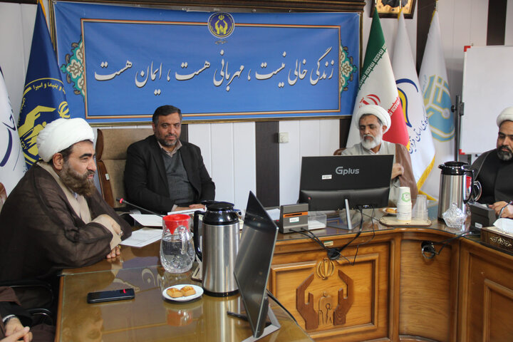 تصاویر / انعقاد تفاهم نامه بین حوزه علمیه استان قزوین واداره کل کمیته امداد حضرت امام خمینی قزوین