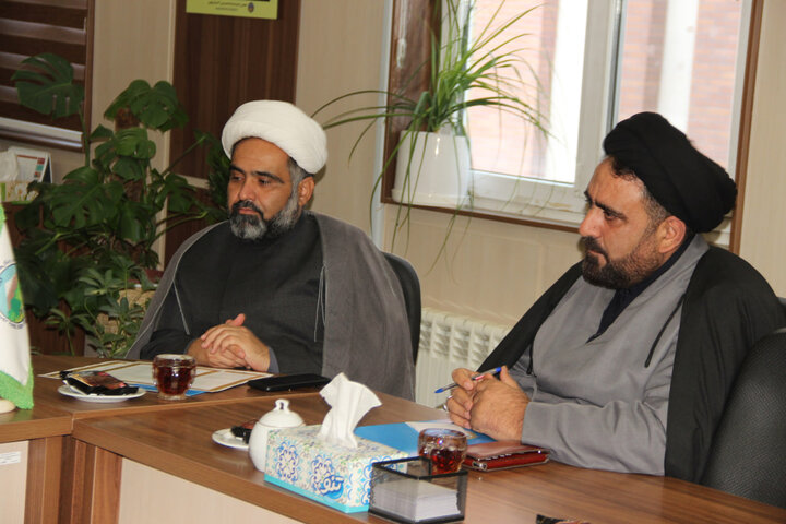 تصاویر / انعقاد تفاهم نامه بین حوزه علمیه استان قزوین واداره کل منابع طبیعی استان قزوین