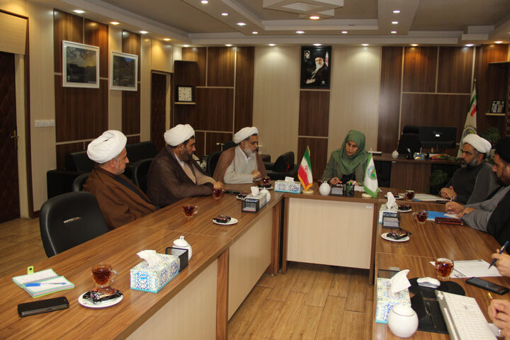 تصاویر / انعقاد تفاهم نامه بین حوزه علمیه استان قزوین واداره کل منابع طبیعی استان قزوین