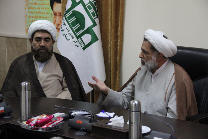 تصاویر / انعقاد تفاهم نامه بین حوزه علمیه استان قزوین با ستاد اجرایی فرمان حضرت امام خمینی ومرکز خدمات حوزه علمیه قزوین