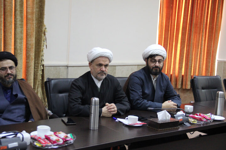 تصاویر / انعقاد تفاهم نامه بین حوزه علمیه استان قزوین با ستاد اجرایی فرمان حضرت امام خمینی ومرکز خدمات حوزه علمیه قزوین