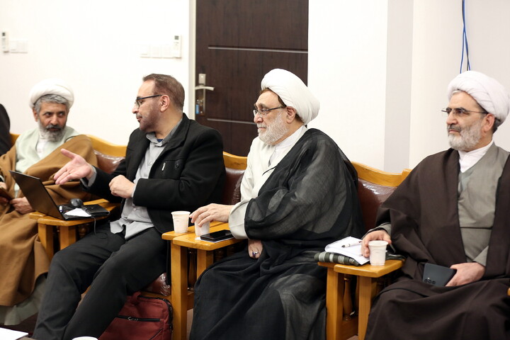 تصاویر/ نشست شورای علمی کنگره امناء الرسل