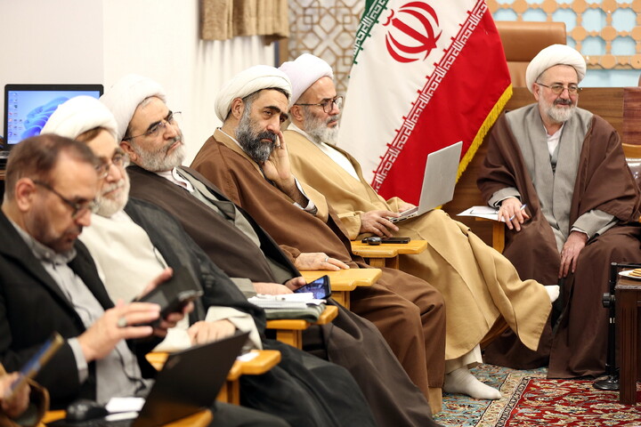 تصاویر/ نشست شورای علمی کنگره امناء الرسل