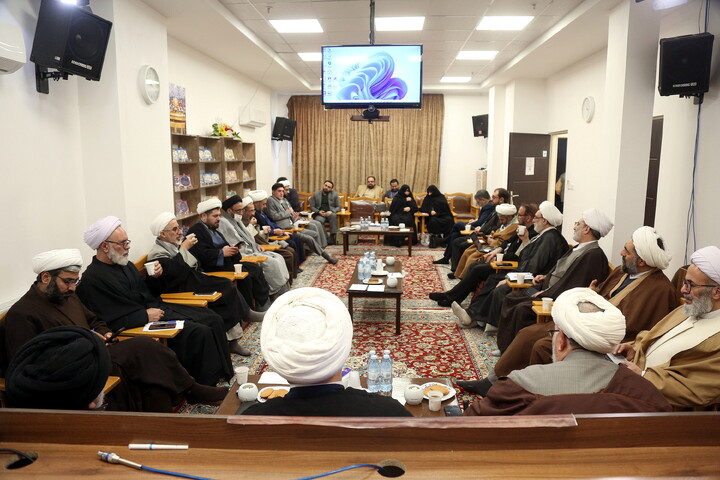 تصاویر/ نشست شورای علمی کنگره امناء الرسل