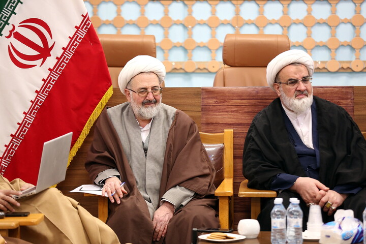 تصاویر/ نشست شورای علمی کنگره امناء الرسل