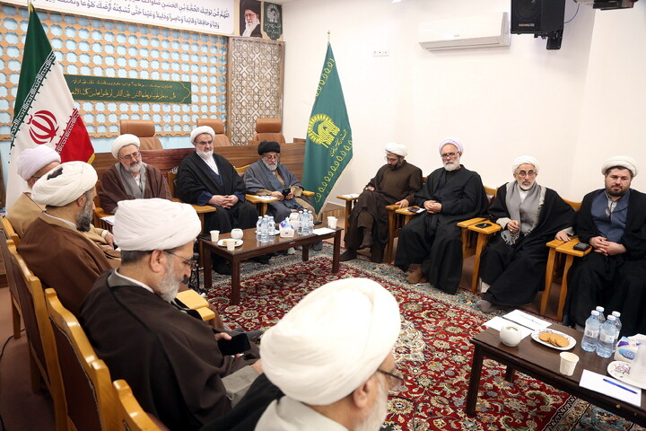 تصاویر/ نشست شورای علمی کنگره امناء الرسل