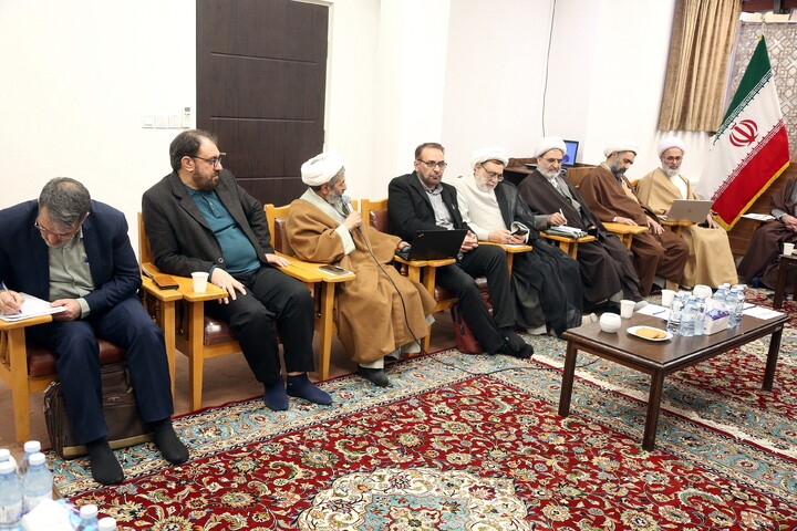 تصاویر/ نشست شورای علمی کنگره امناء الرسل