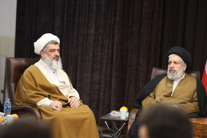 تصاویر / مجمع استادیاران شبکه تربیتی بسیج (صالحین) آیت الله شهید مدنی همدان