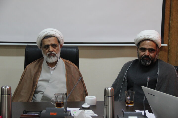 تصاویر / انعقاد تفاهم نامه بین حوزه علمیه استان قزوین واداره کل تبلیغات اسلامی استان قزوین