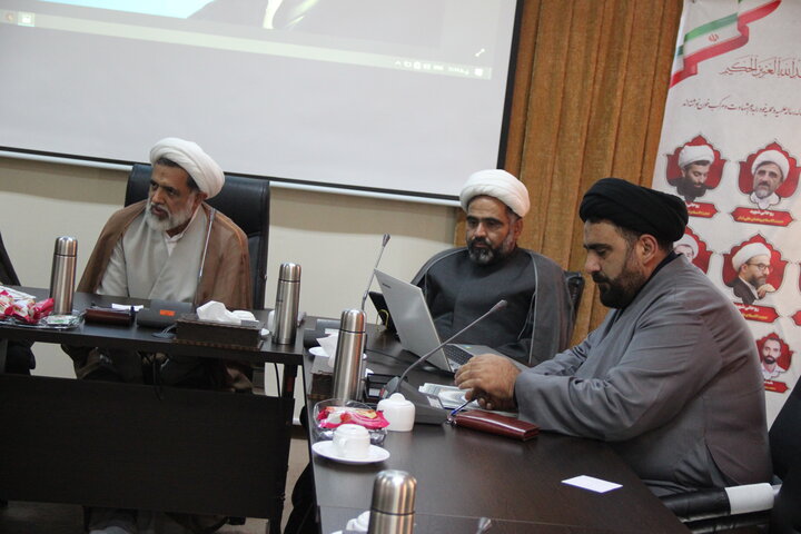 تصاویر / انعقاد تفاهم نامه بین حوزه علمیه استان قزوین واداره کل تبلیغات اسلامی استان قزوین