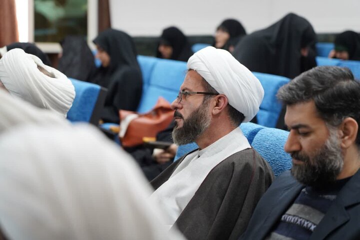 تصاویر/آیین افتتاحیه استانی حوزه معارف اسلام ناب استان لرستان