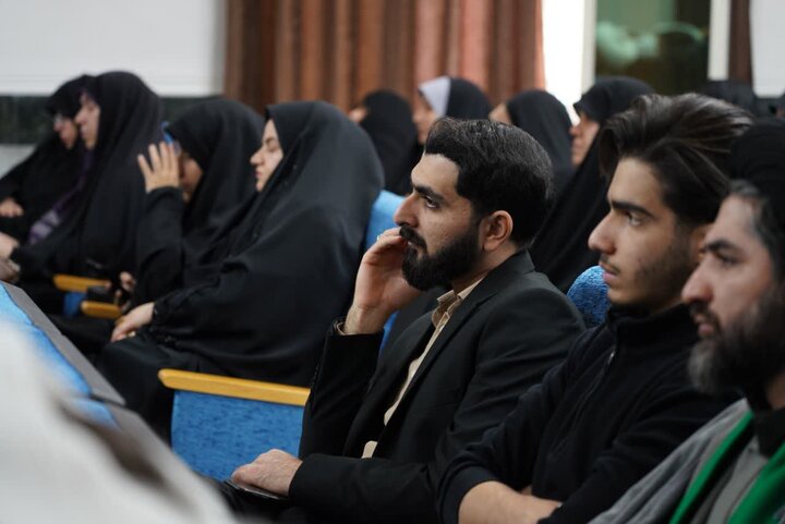 تصاویر/آیین افتتاحیه استانی حوزه معارف اسلام ناب استان لرستان