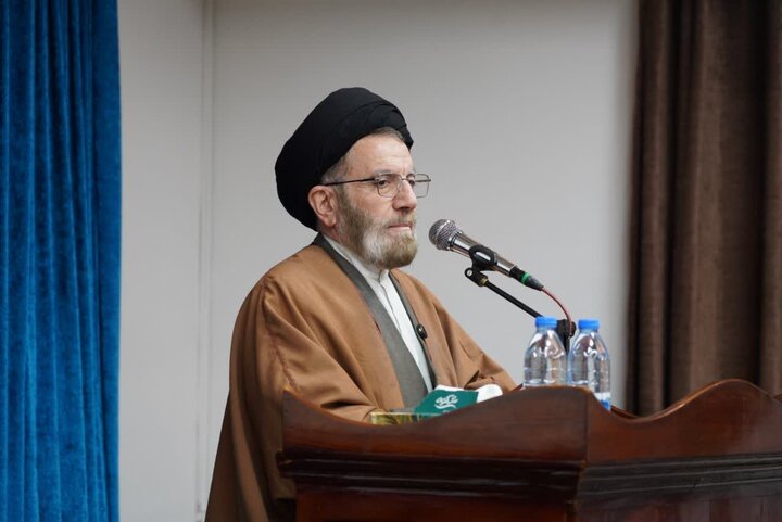 تصاویر/آیین افتتاحیه استانی حوزه معارف اسلام ناب استان لرستان