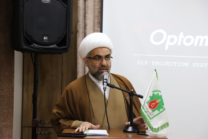 تصاویر/ تجمع طلاب،علما و روحانیون  شهر سنندج در اعتراض و انزجار از هتک حرمت به  قرآن کریم و تجدید بیعت با مقام معظم رهبری