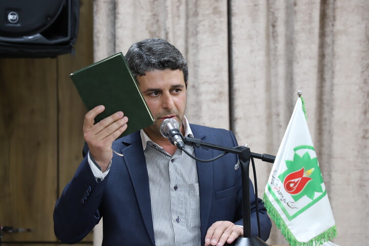 تصاویر/ تجمع طلاب،علما و روحانیون  شهر سنندج در اعتراض و انزجار از هتک حرمت به  قرآن کریم و تجدید بیعت با مقام معظم رهبری