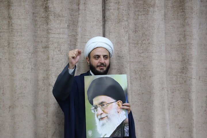 تصاویر/ تجمع طلاب،علما و روحانیون  شهر سنندج در اعتراض و انزجار از هتک حرمت به  قرآن کریم و تجدید بیعت با مقام معظم رهبری