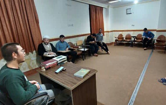 تصاویر/برگزاری کارگاه طرح کلی اندیشه اسلامی در مدرسه علمیه امام صادق (ع) قروه