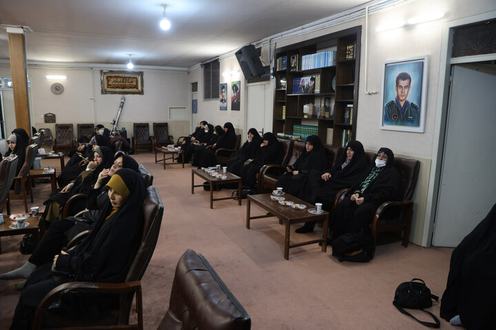 تصاویر / نهمین نشست مجمع بانوان فعال فرهنگی با نماینده ولی فقیه در استان همدان