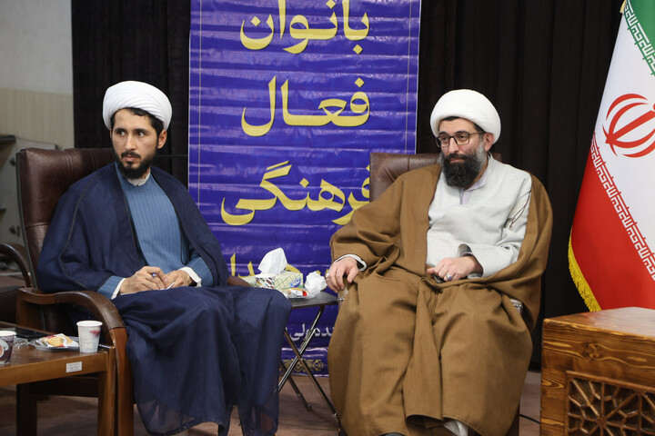 تصاویر / نهمین نشست مجمع بانوان فعال فرهنگی با نماینده ولی فقیه در استان همدان