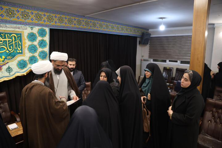 تصاویر / نهمین نشست مجمع بانوان فعال فرهنگی با نماینده ولی فقیه در استان همدان