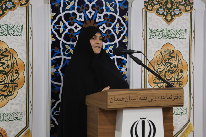 تصاویر / نهمین نشست مجمع بانوان فعال فرهنگی با نماینده ولی فقیه در استان همدان