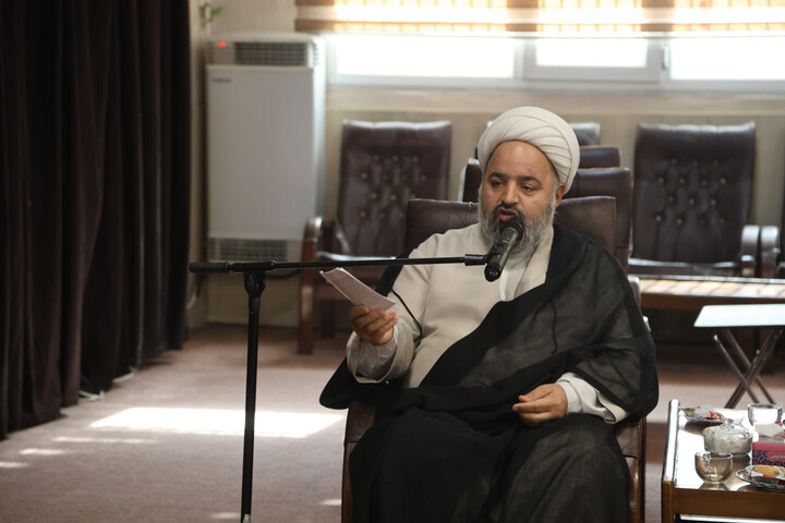 تصاویر / نشست مشترک ائمه جمعه استان همدان با مدیرکل دادگستری همدان