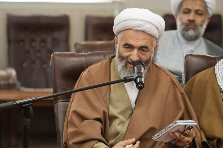 تصاویر / نشست مشترک ائمه جمعه استان همدان با مدیرکل دادگستری همدان