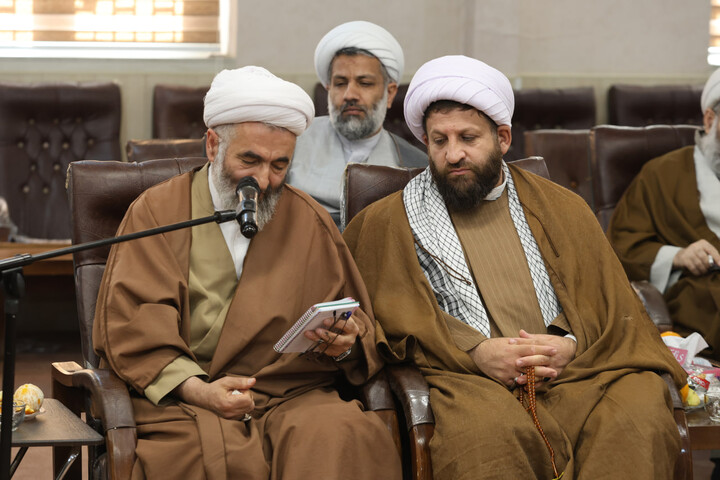 تصاویر / نشست مشترک ائمه جمعه استان همدان با مدیرکل دادگستری همدان