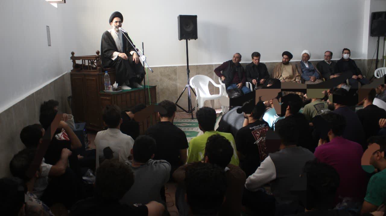 اراده الهی بر پیروزی انقلاب و سقوط حکومت طاغوت بود