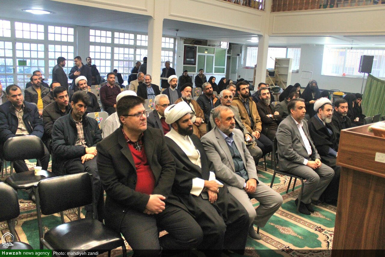 تصاویر/ گردهمایی ارکان مساجد شهر کرمان جهت هم اندیشی ویژه برنامه های ایام الله دهه فجر