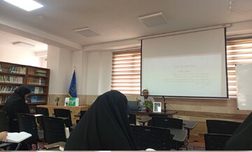 کارگاه اصول مقاله‌نویسی در مدرسه علمیه تخصصی ریحانه‌النبی(س) اراک