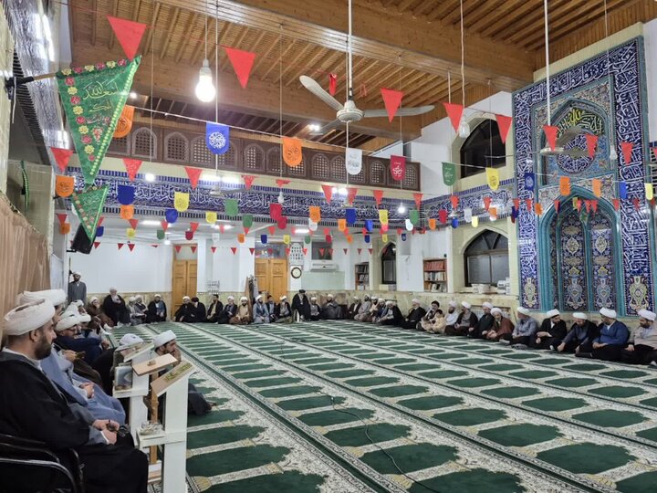 تصاویر/ همایش ائمه جماعات و مبلغین شهرستان لنگرود در محکومیت اغتشاشات اخیر.