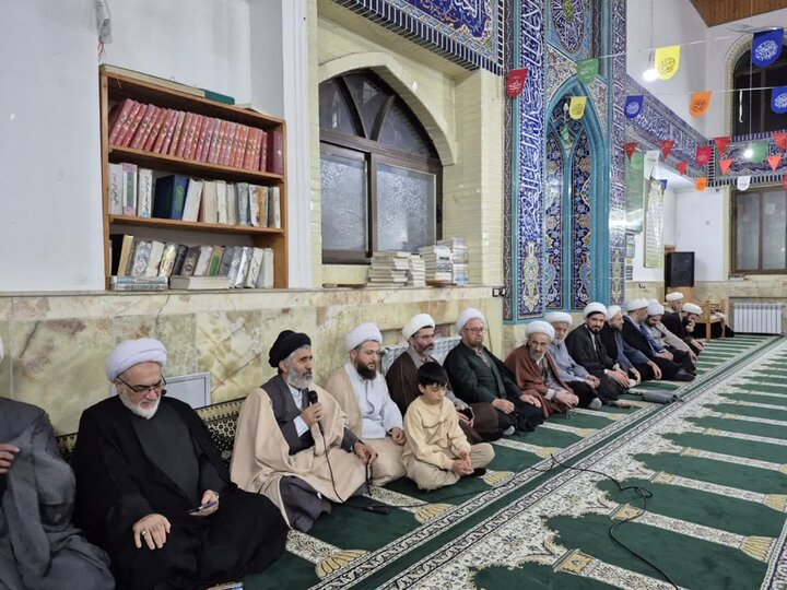 تصاویر/ همایش ائمه جماعات و مبلغین شهرستان لنگرود در محکومیت اغتشاشات اخیر.