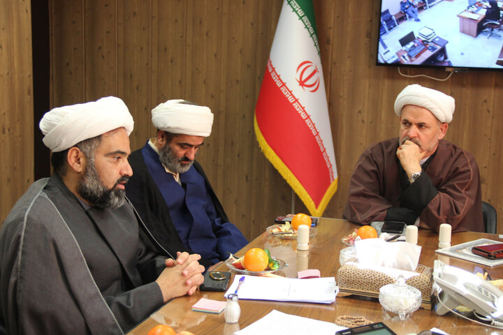 تصاویر / انعقاد تفاهم نامه بین حوزه علمیه قزوین و سازمان جمعیت هلال احمر استان قزوین