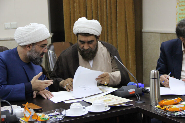 تصاویر / انعقاد تفاهم نامه بین حوزه علمیه استان قزوین وصدا وسیمای مرکز قزوین