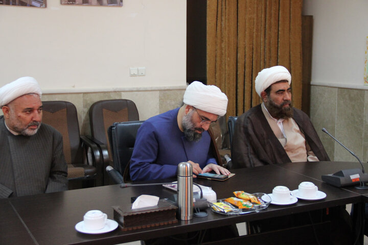 تصاویر / انعقاد تفاهم نامه بین حوزه علمیه استان قزوین وصدا وسیمای مرکز قزوین