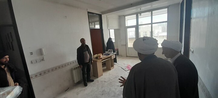 تصاویر / دیدار جمعی از مدیران حوزه علمیه زنجان با مجروحان اغتشاشات اخیر در هیدج