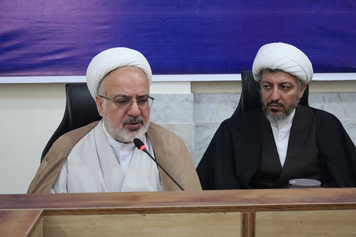 تصاویر/نشست صمیمی مدیران مدارس علمیه استان با مسئول حوزه مدیریت حوزه‌های علمیه کشور