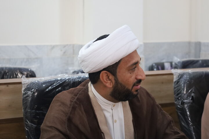 تصاویر/نشست صمیمی مدیران مدارس علمیه استان با مسئول حوزه مدیریت حوزه‌های علمیه کشور