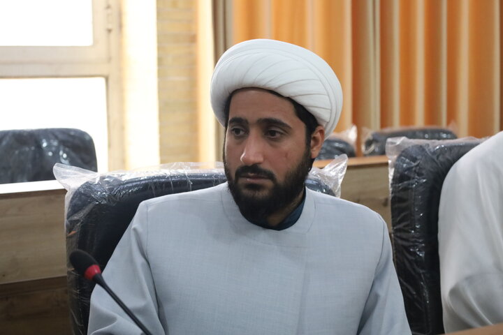 تصاویر/نشست صمیمی مدیران مدارس علمیه استان با مسئول حوزه مدیریت حوزه‌های علمیه کشور