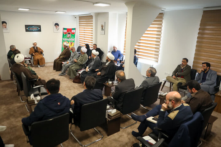 تصاویر / جلسه ستاد گرامیداشت دهه فجر انقلاب اسلامی با حضور امام جمعه قزوین