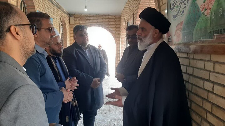 حضور نماینده ولی فقیه خوزستان در جمع دانش آموزان شهرستان کارون