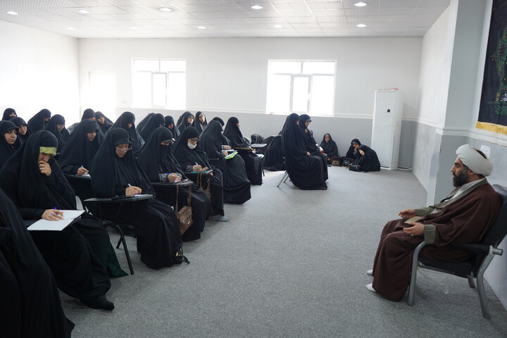 کارگاه‌های بصیرتی ویژه طلاب خواهر مدارس علمیه خواهران اهواز و کارون