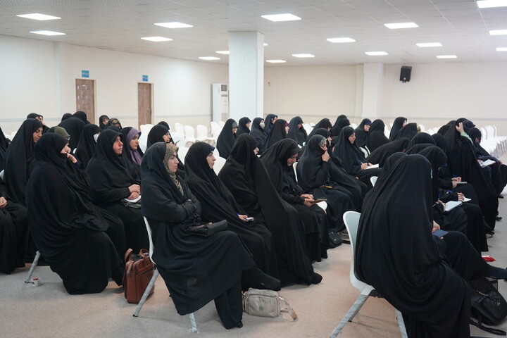 کارگاه‌های بصیرتی ویژه طلاب خواهر مدارس علمیه خواهران اهواز و کارون